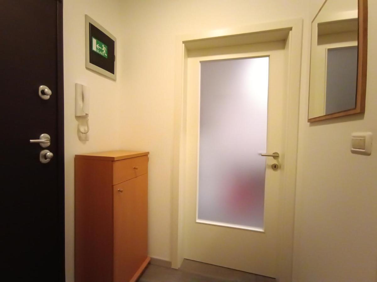 Apartment Luka Pula Bagian luar foto